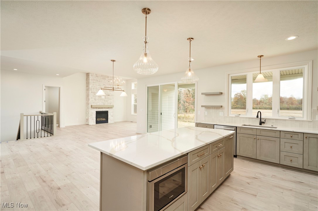 2115 Vivian Way Avon OH 44011