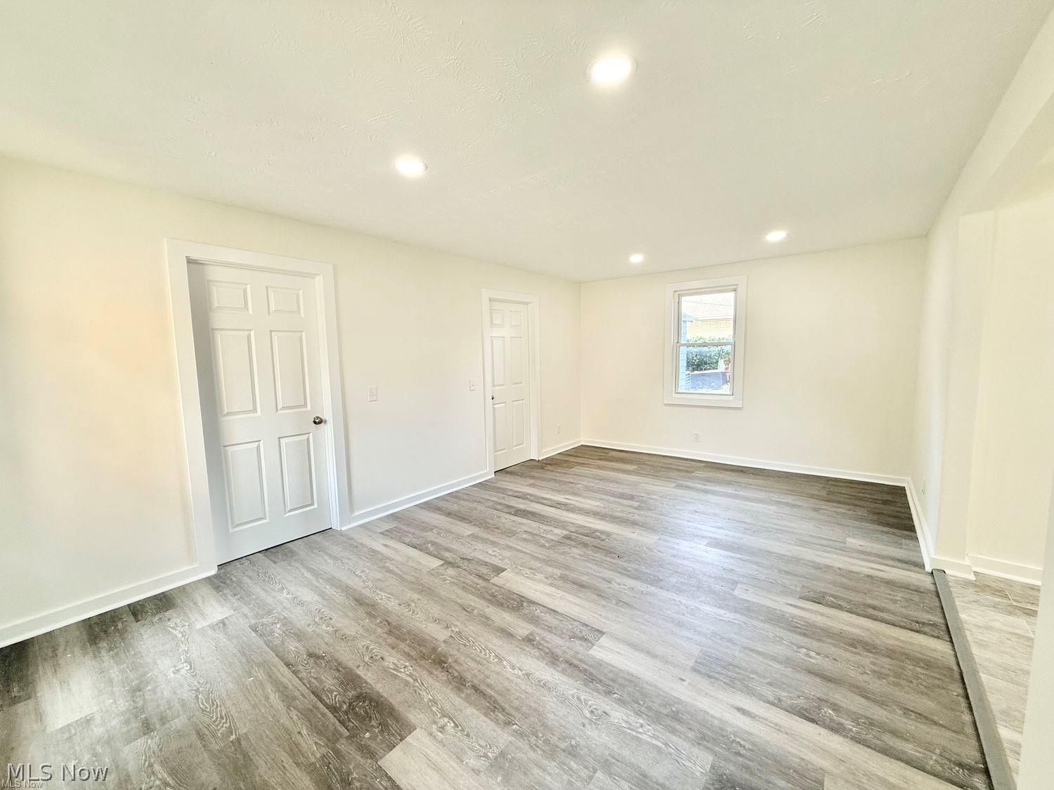842 Starkweather Avenue Cleveland OH 44113