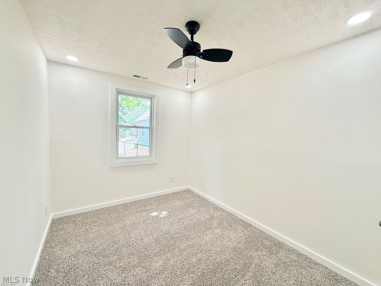 842 Starkweather Avenue Cleveland OH 44113