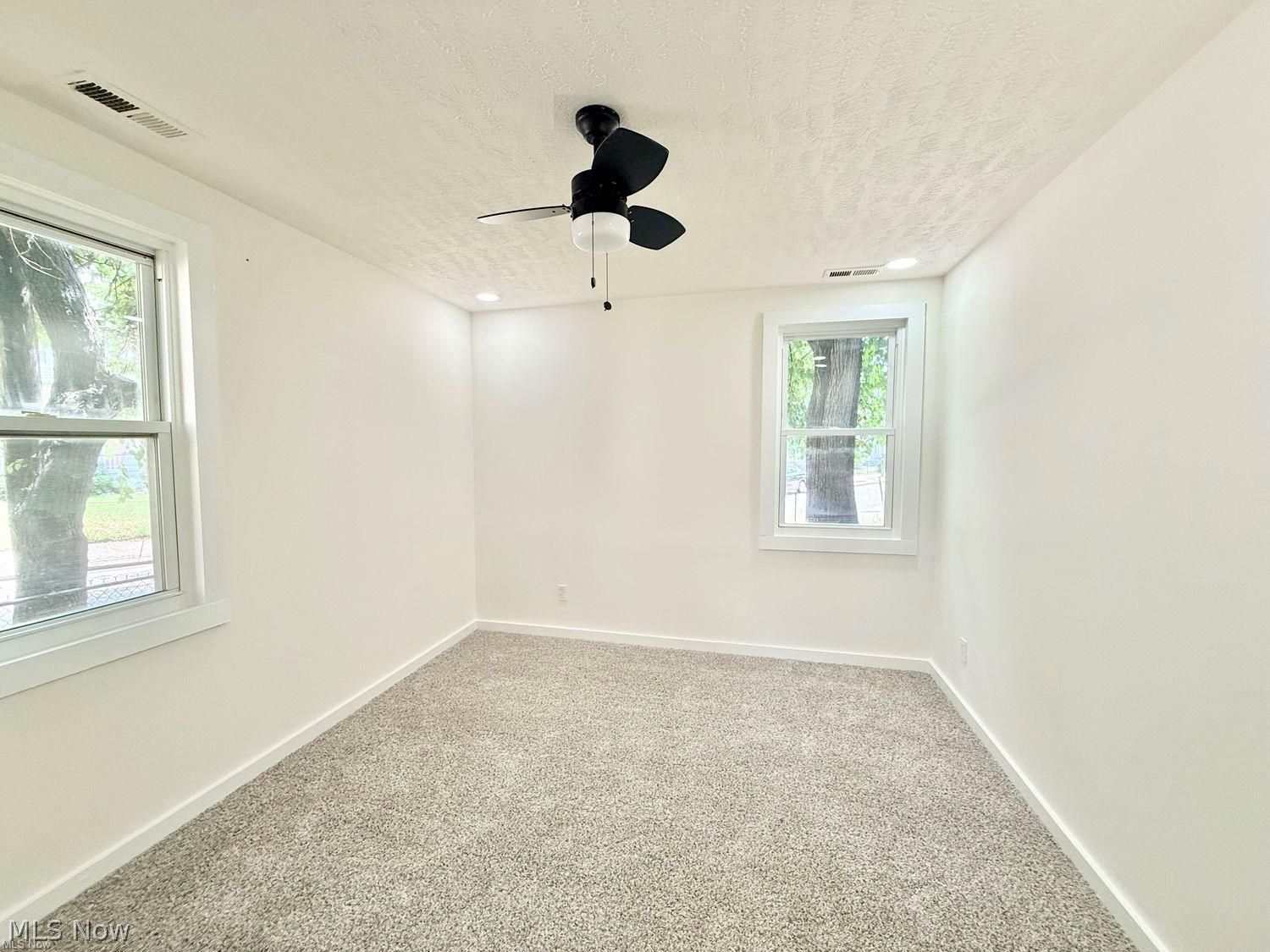 842 Starkweather Avenue Cleveland OH 44113