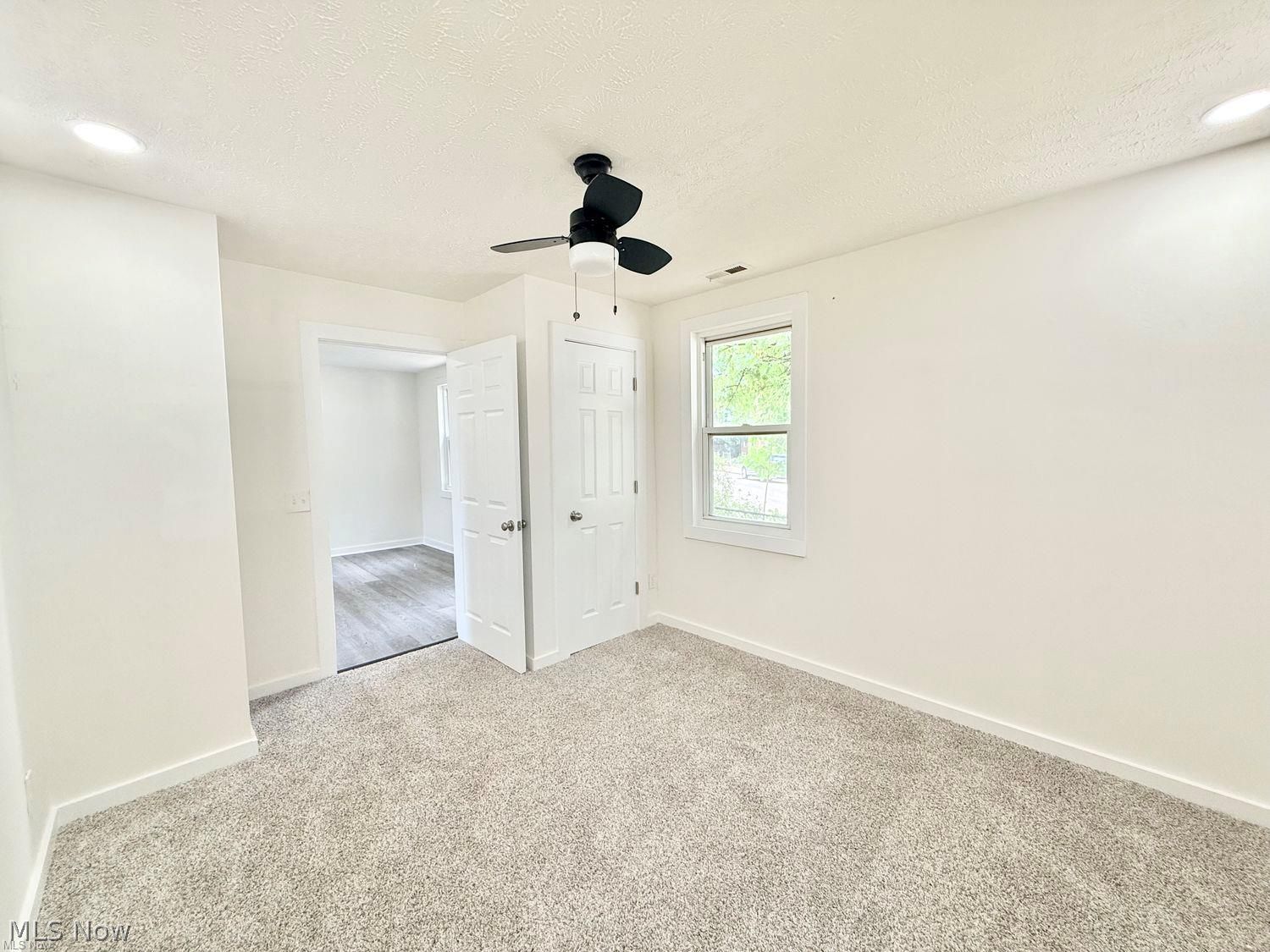 842 Starkweather Avenue Cleveland OH 44113