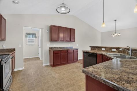 4843 Meadow Lark Drive Lorain OH 44053
