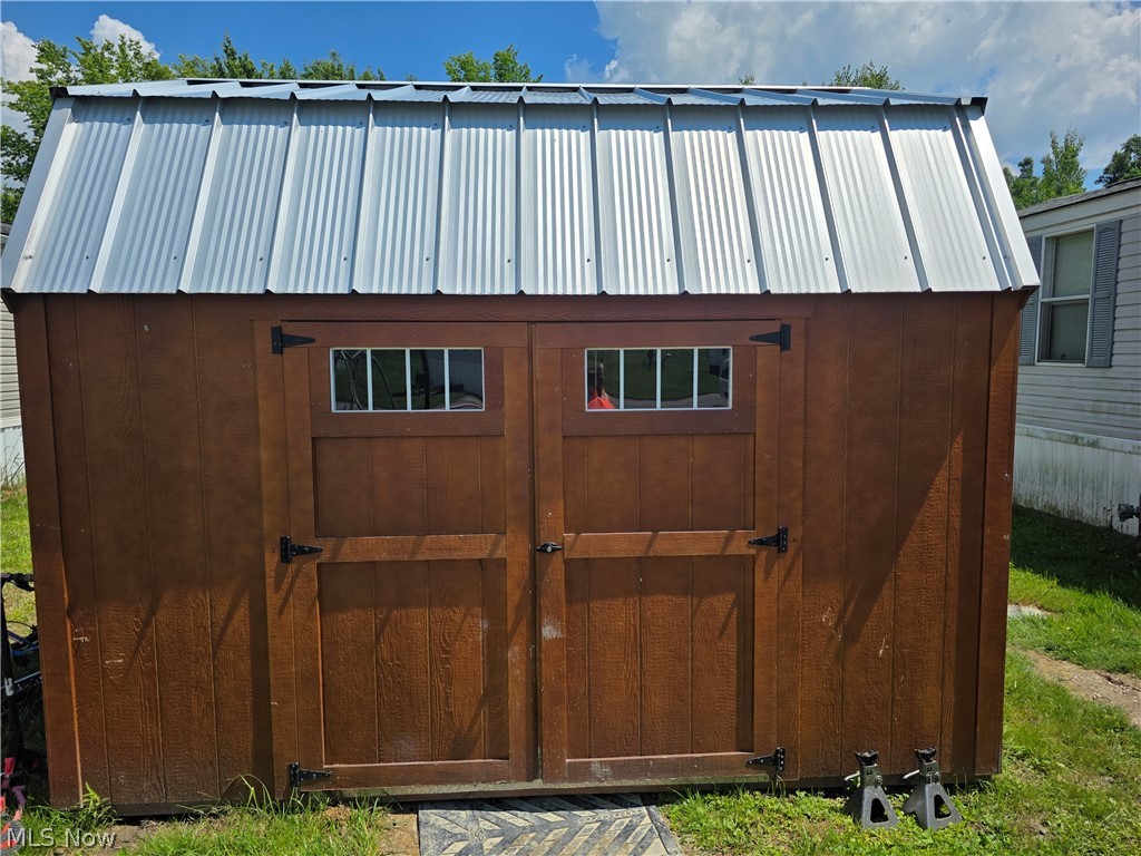 2908 Rosemary Avenue Southington OH 44470