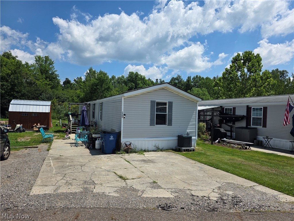 2908 Rosemary Avenue Southington OH 44470