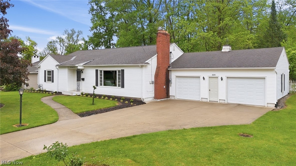 229 Ridgewood Boulevard Mansfield OH 44907