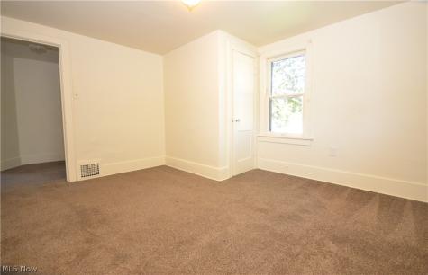 928 Delia Avenue Akron OH 44320