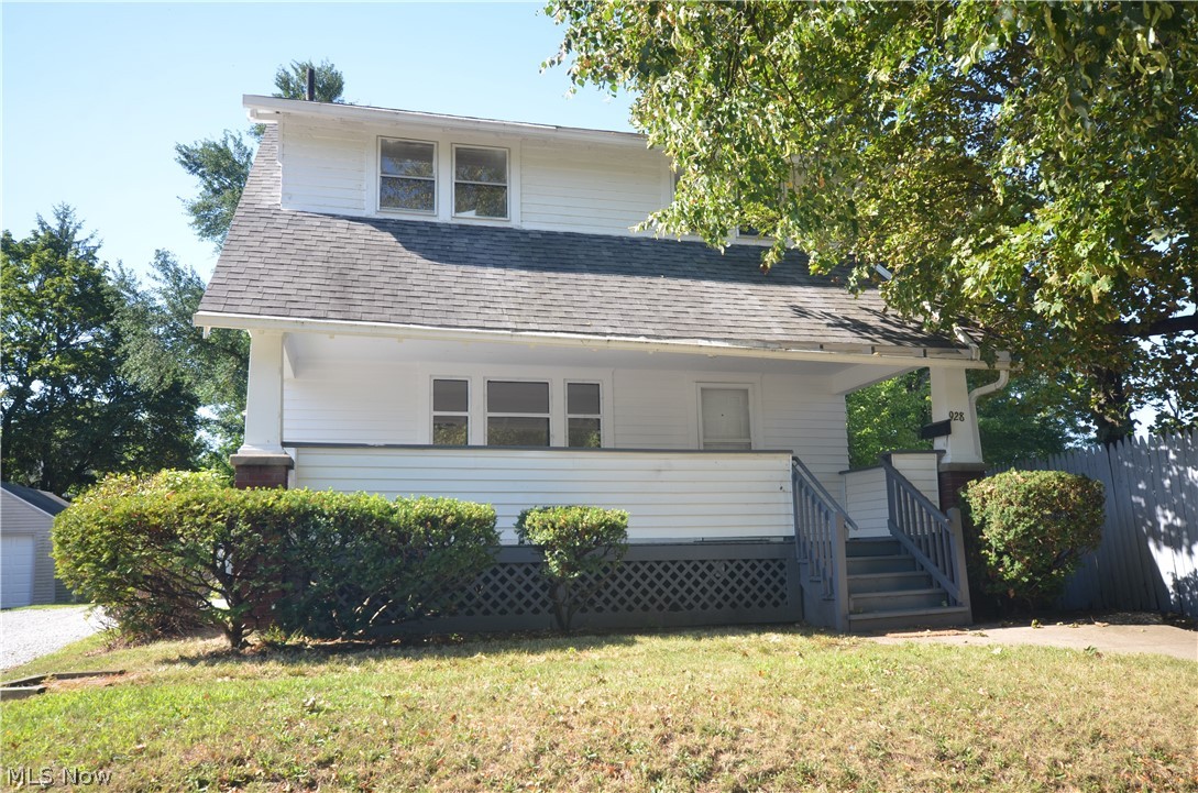 928 Delia Avenue Akron OH 44320