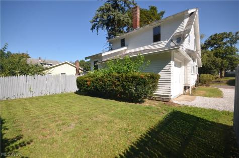 928 Delia Avenue Akron OH 44320