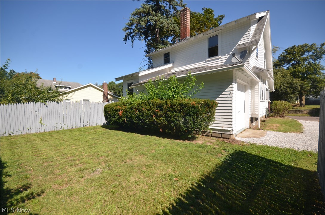 928 Delia Avenue Akron OH 44320