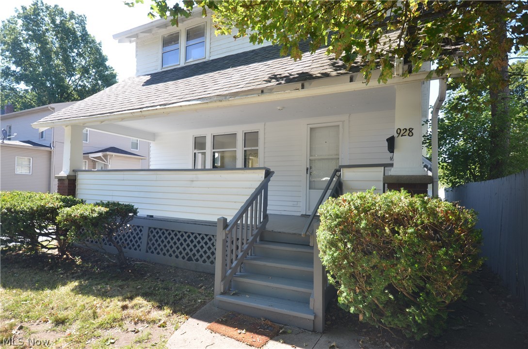 928 Delia Avenue Akron OH 44320