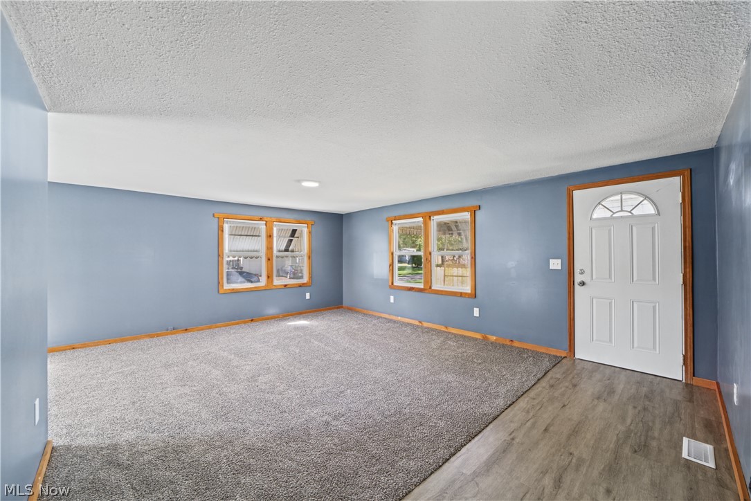 104 Pike Court Lagrange OH 44050