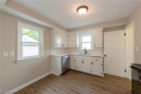4521 Shirley Drive South Euclid OH 44121