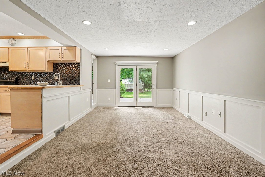 6557 Duneden Avenue Solon OH 44139