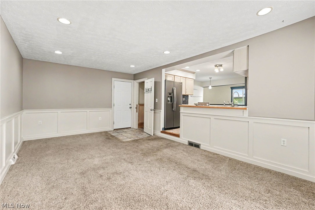 6557 Duneden Avenue Solon OH 44139