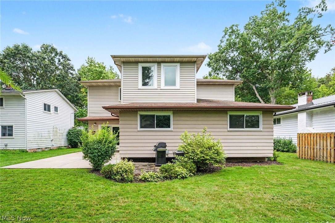 6557 Duneden Avenue Solon OH 44139