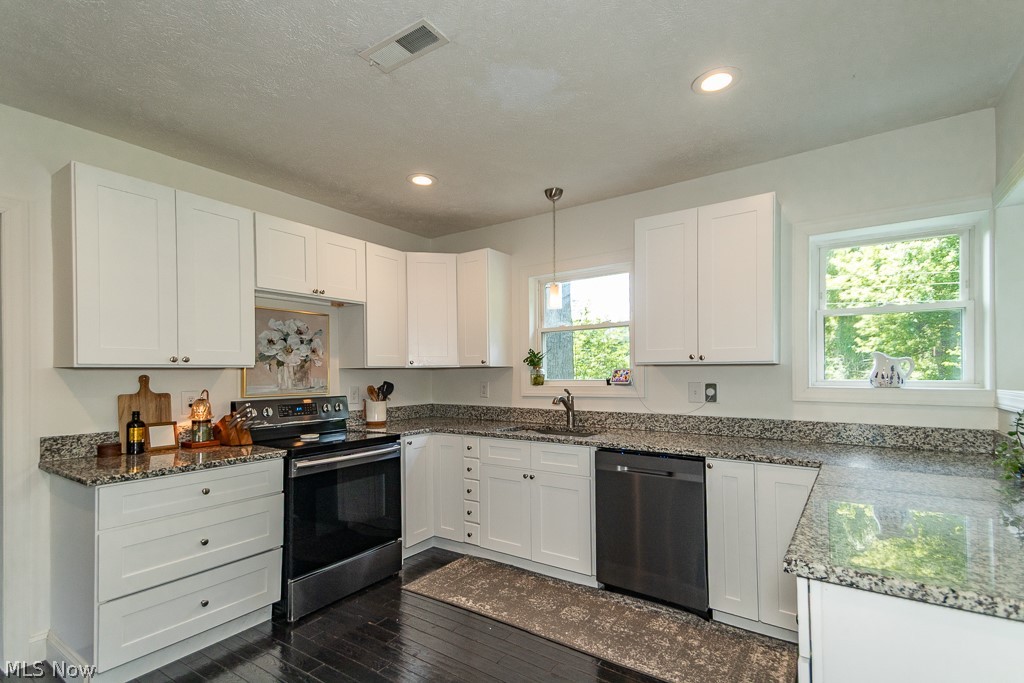 1342 Sebring Avenue Madison OH 44057