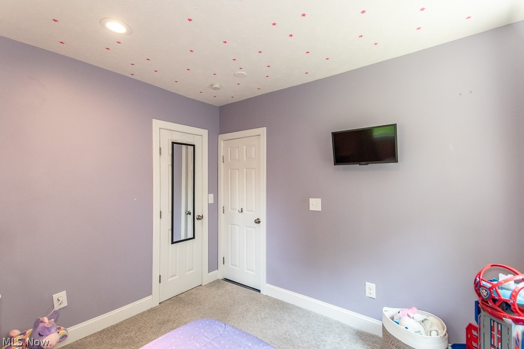 1342 Sebring Avenue Madison OH 44057