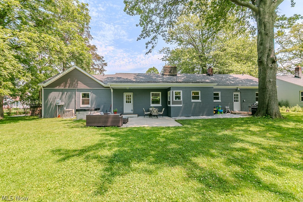 1342 Sebring Avenue Madison OH 44057