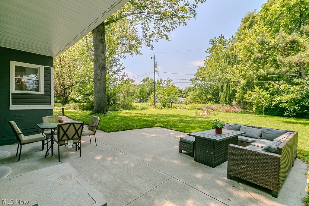 1342 Sebring Avenue Madison OH 44057