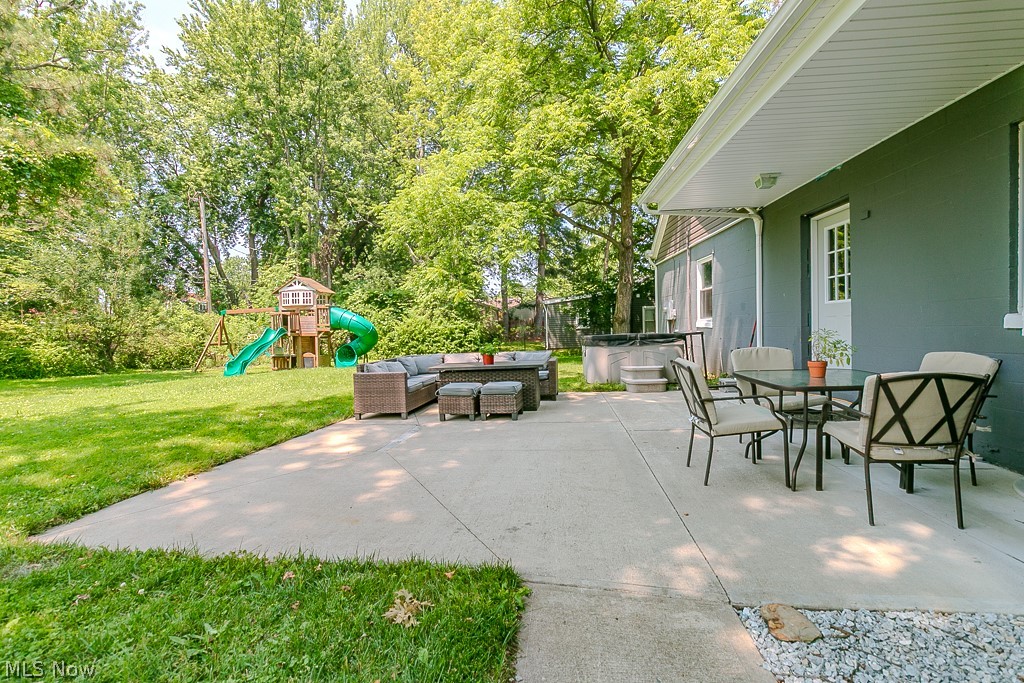 1342 Sebring Avenue Madison OH 44057