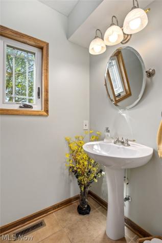 770 Victoria Circle Medina OH 44256