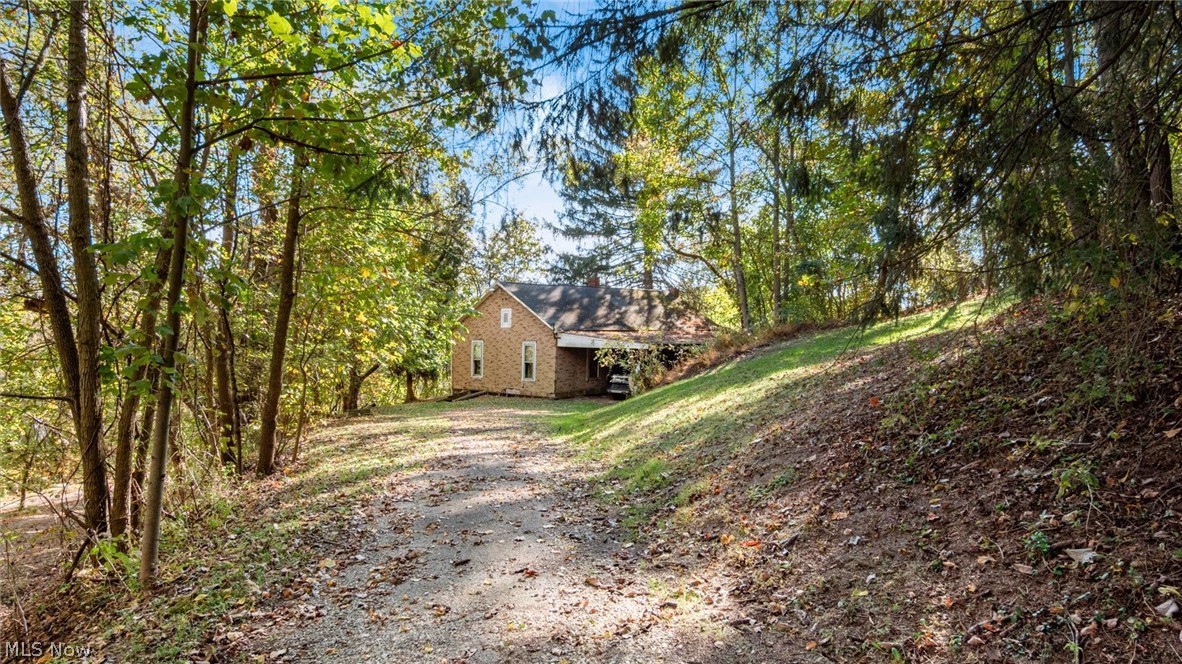 17981 Township Road 347 Coshocton OH 43812