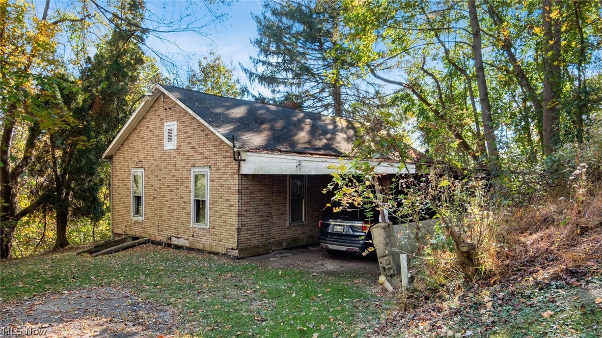 17981 Township Road 347 Coshocton OH 43812