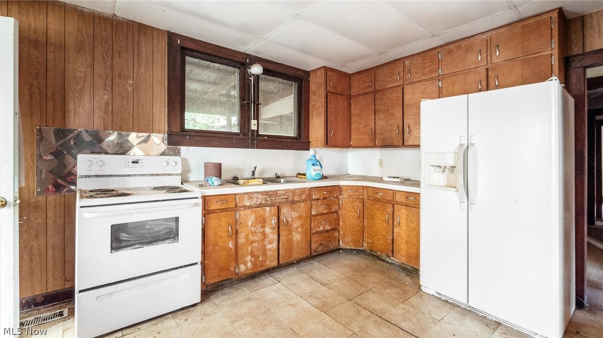 17981 Township Road 347 Coshocton OH 43812