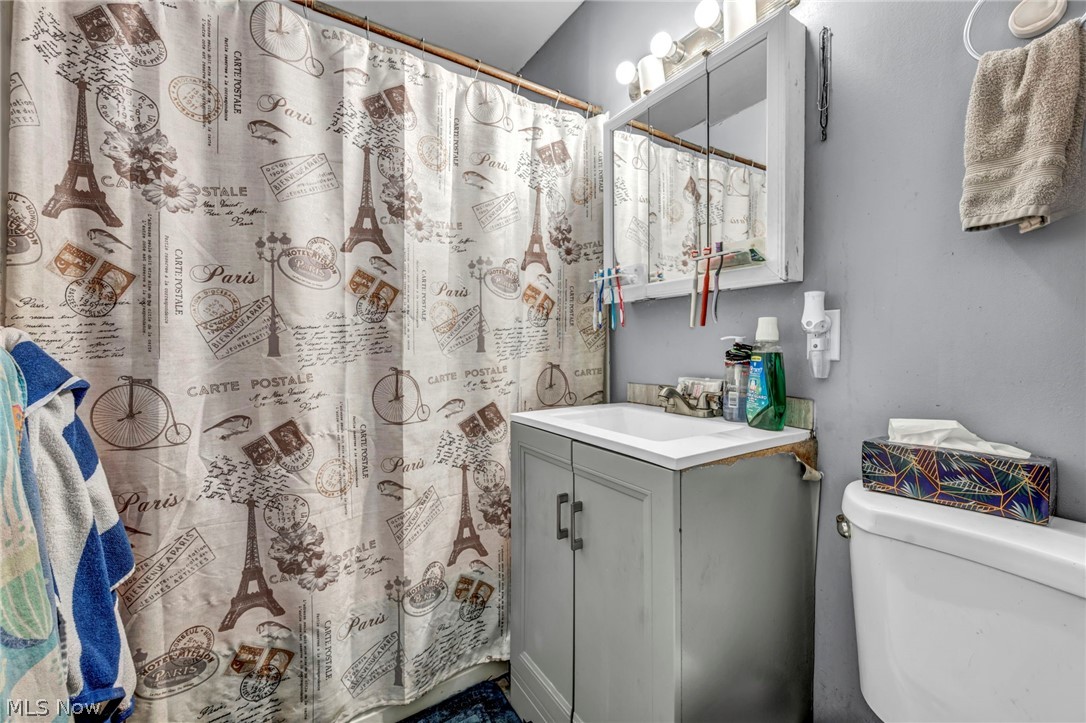 1781 Perth Road Madison OH 44057