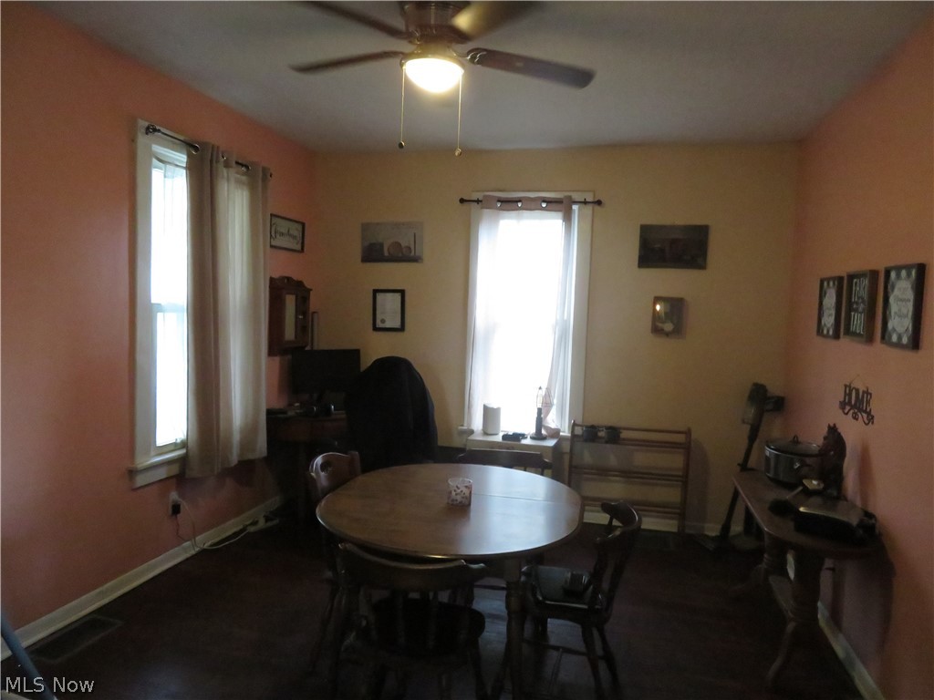 53 E North Avenue East Palestine OH 44413