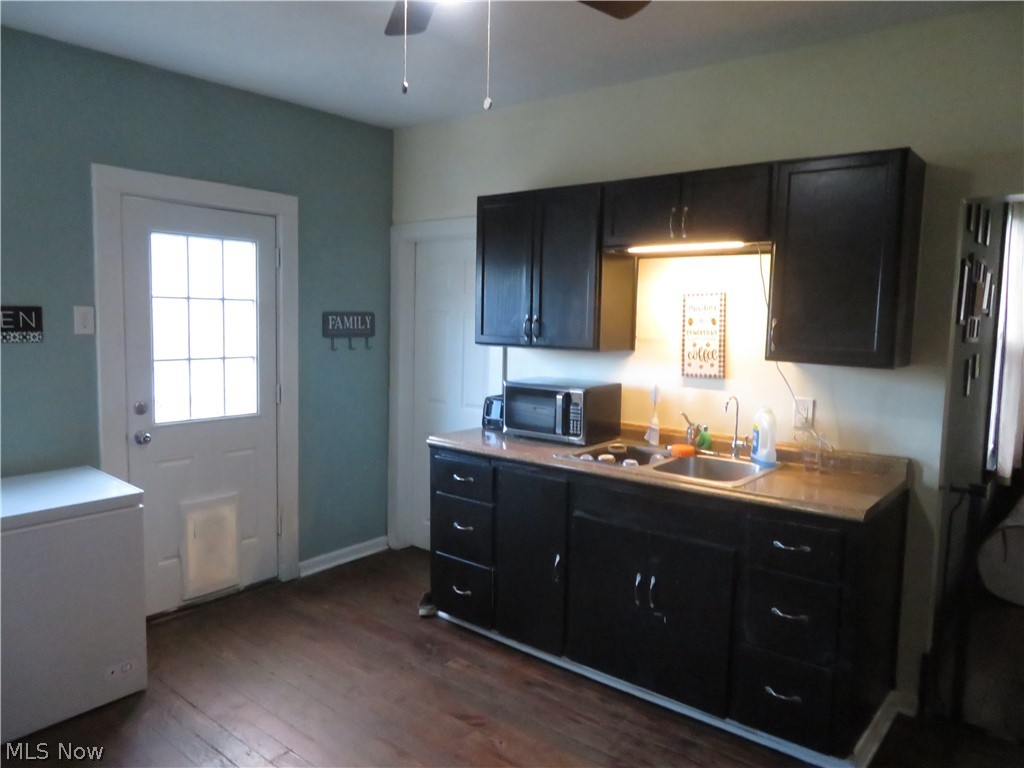 53 E North Avenue East Palestine OH 44413