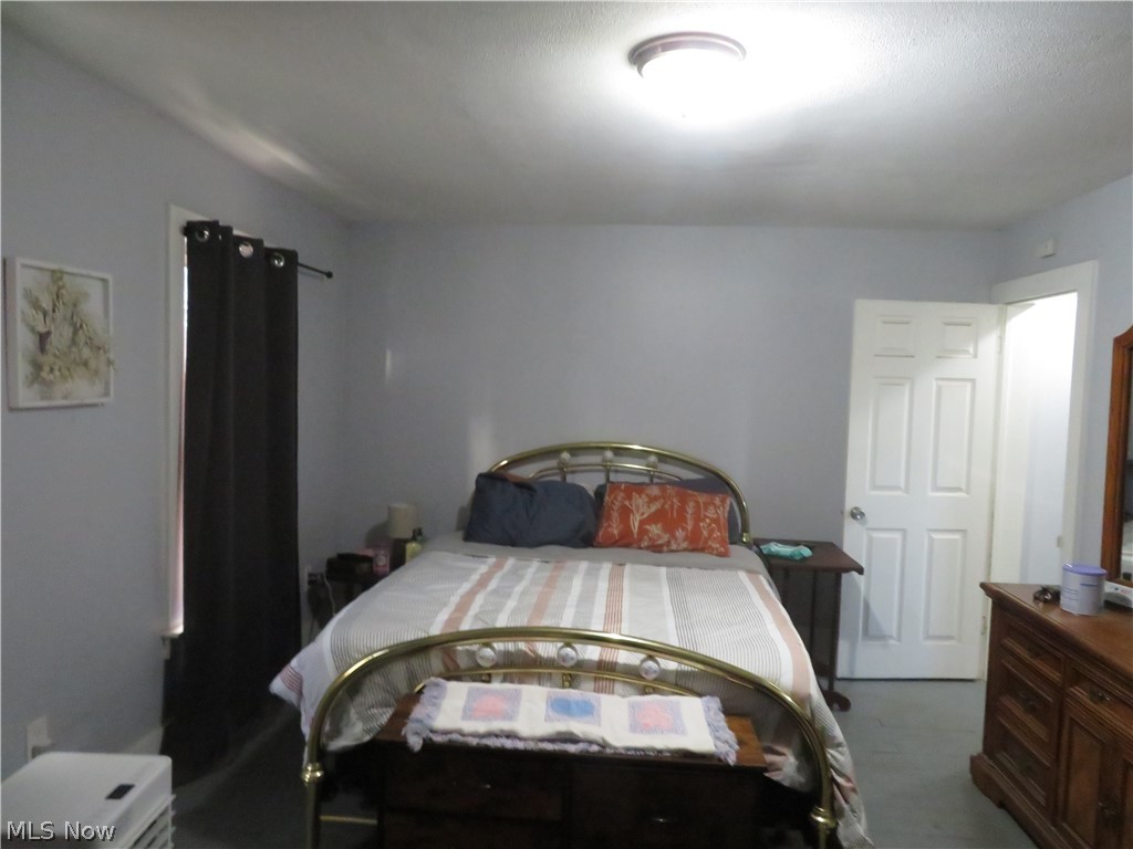 53 E North Avenue East Palestine OH 44413