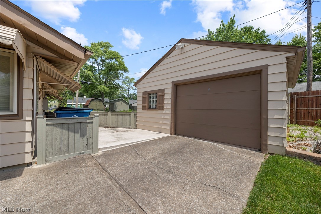 4129 Palm Avenue Lorain OH 44055