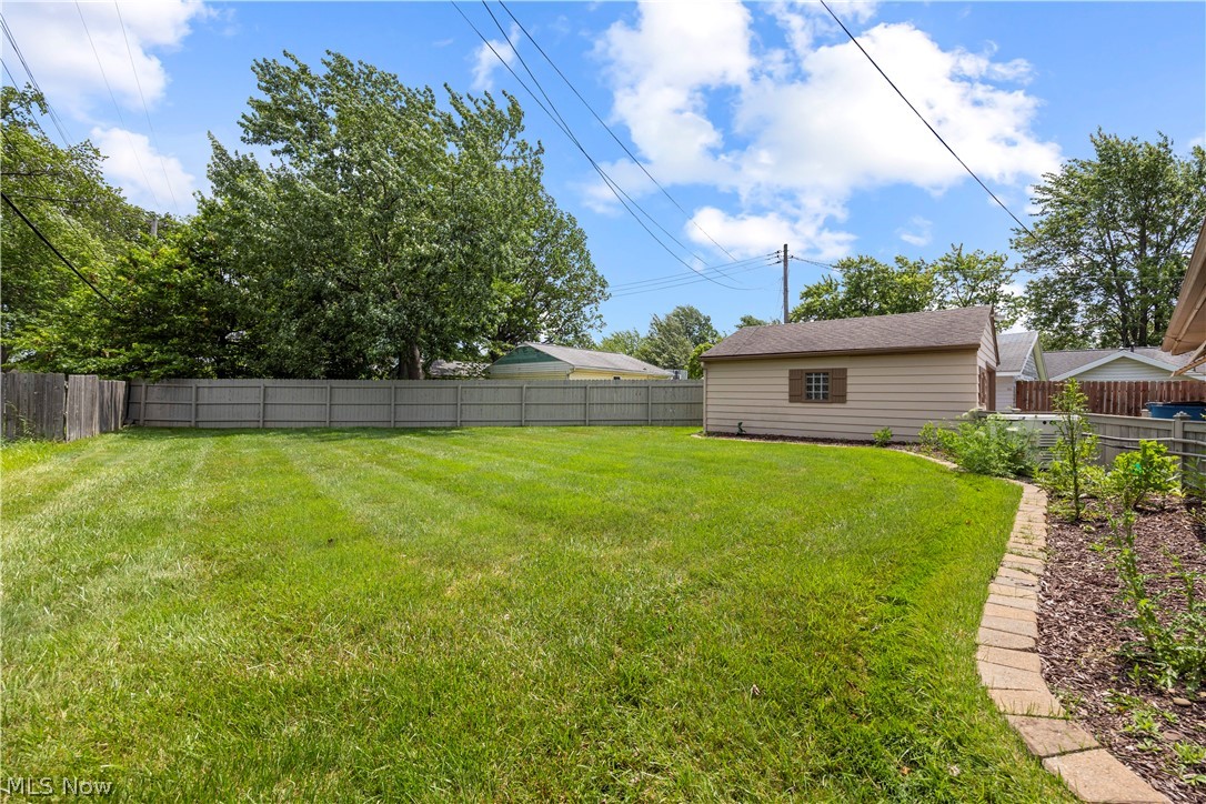 4129 Palm Avenue Lorain OH 44055