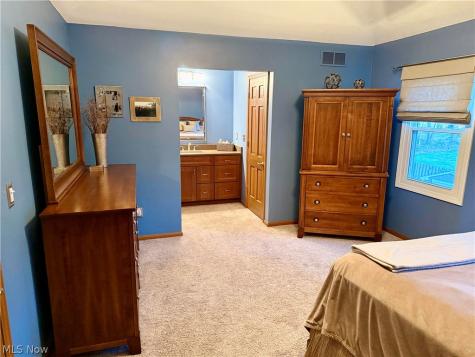 24739 Tara Lynn Drive North Olmsted OH 44070