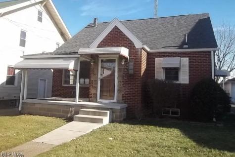 914 Clarendon Avenue NW Canton OH 44708