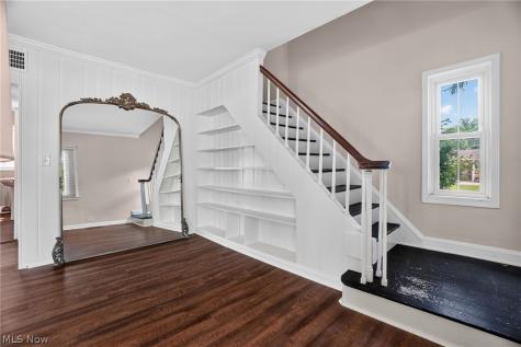 16 E Shore Boulevard Eastlake OH 44095