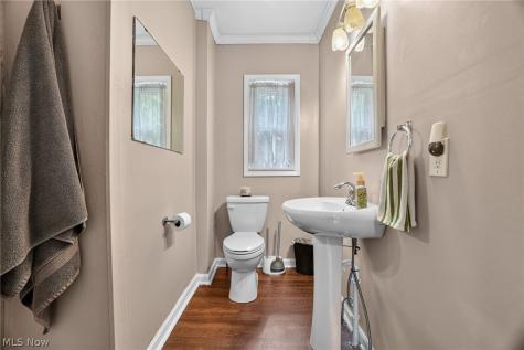 16 E Shore Boulevard Eastlake OH 44095
