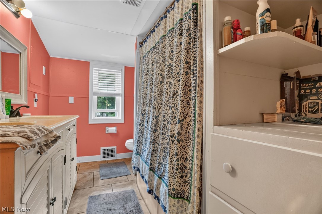 16 E Shore Boulevard Eastlake OH 44095