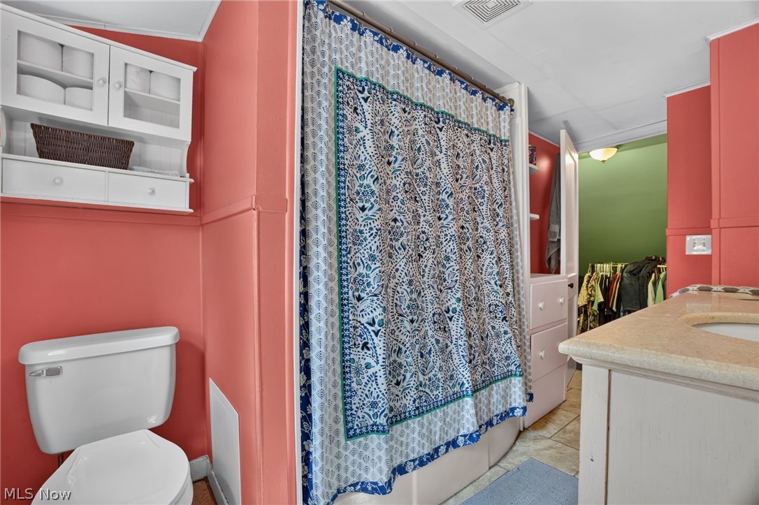 16 E Shore Boulevard Eastlake OH 44095