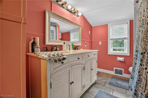 16 E Shore Boulevard Eastlake OH 44095