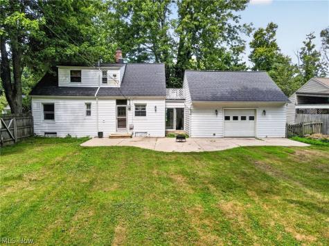 16 E Shore Boulevard Eastlake OH 44095