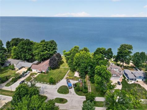16 E Shore Boulevard Eastlake OH 44095