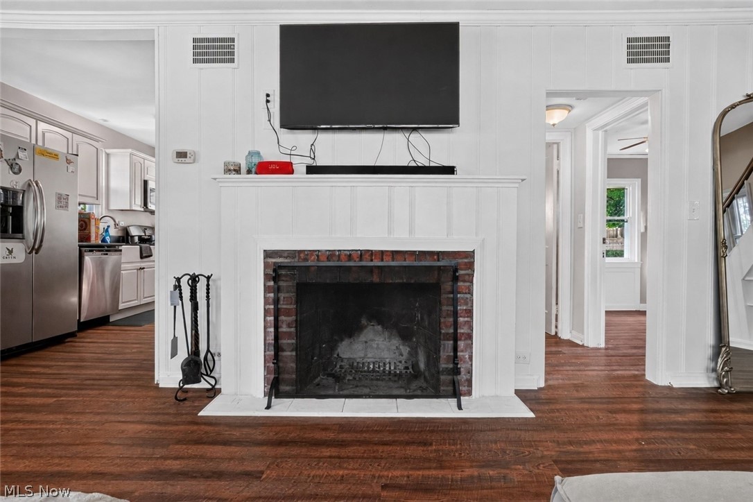 16 E Shore Boulevard Eastlake OH 44095