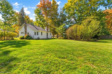 34073 Beach Park Avenue Eastlake OH 44095