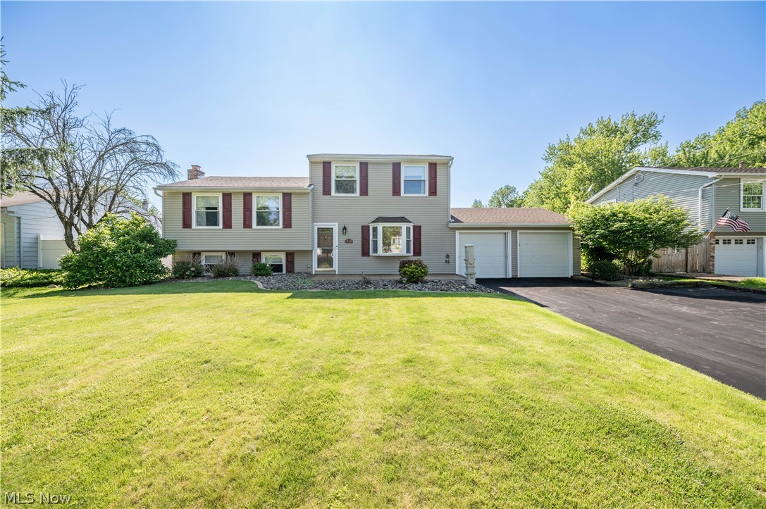 814 Illinois Avenue Mcdonald OH 44437