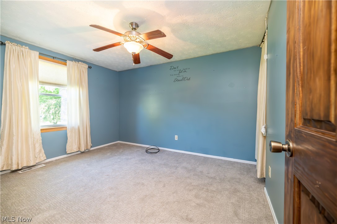 814 Illinois Avenue Mcdonald OH 44437