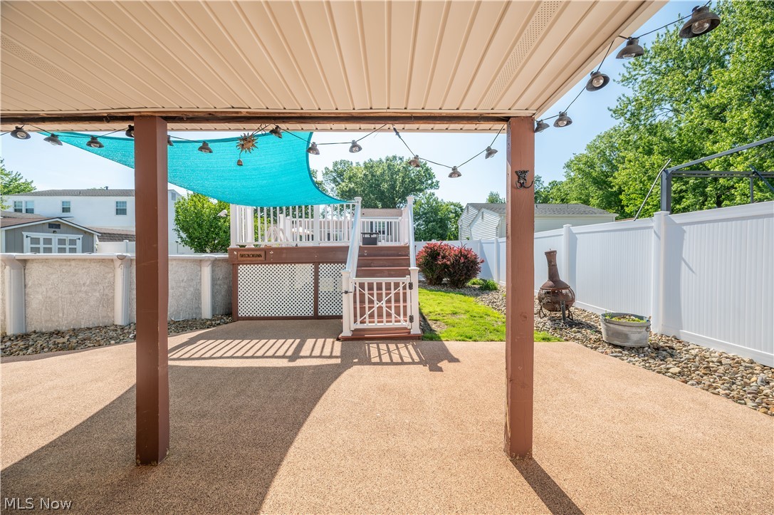 814 Illinois Avenue Mcdonald OH 44437