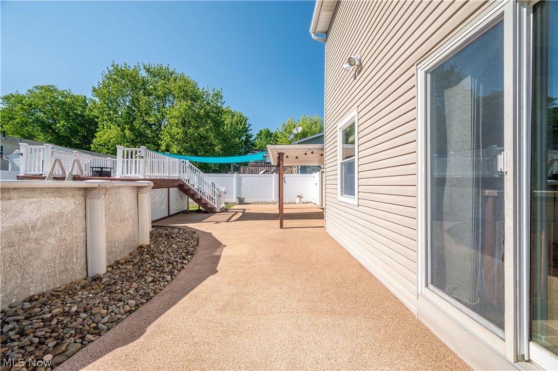 814 Illinois Avenue Mcdonald OH 44437
