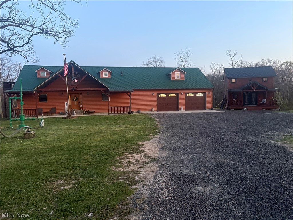 8902 N State Route 78 Caldwell OH 43724